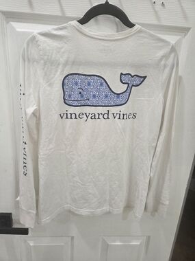 Vineyard Vines White Long-Sleeve Tee with Blue Paisley Whale